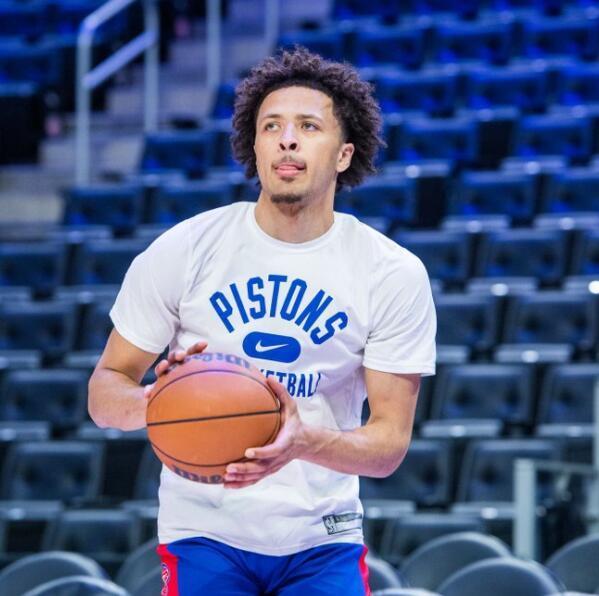 定在中场 定在中场